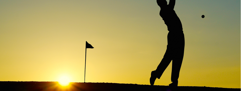 golfeur soleil couchant